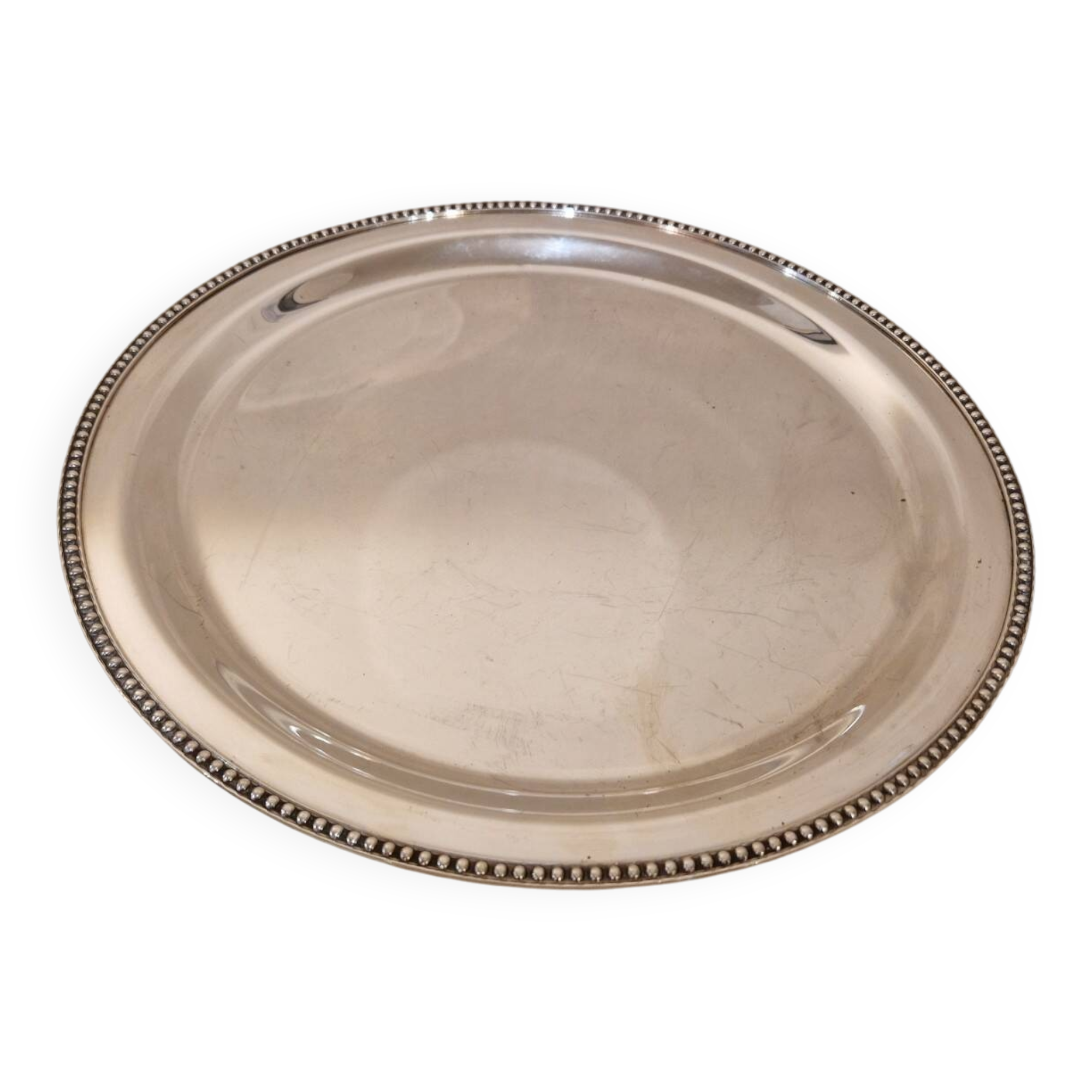 Round serving platter in silver-plated metal