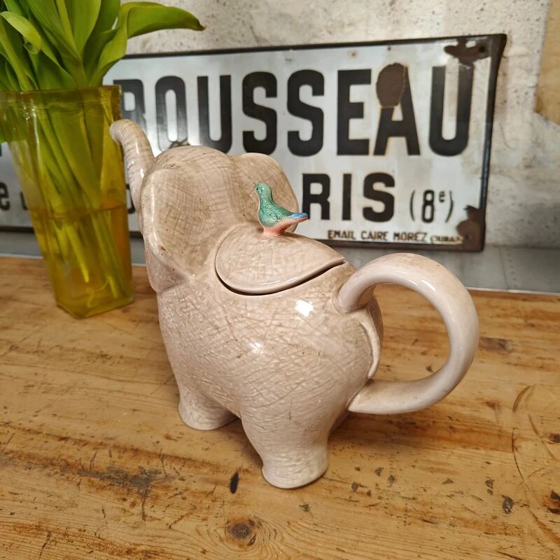 Théière éléphant vintage