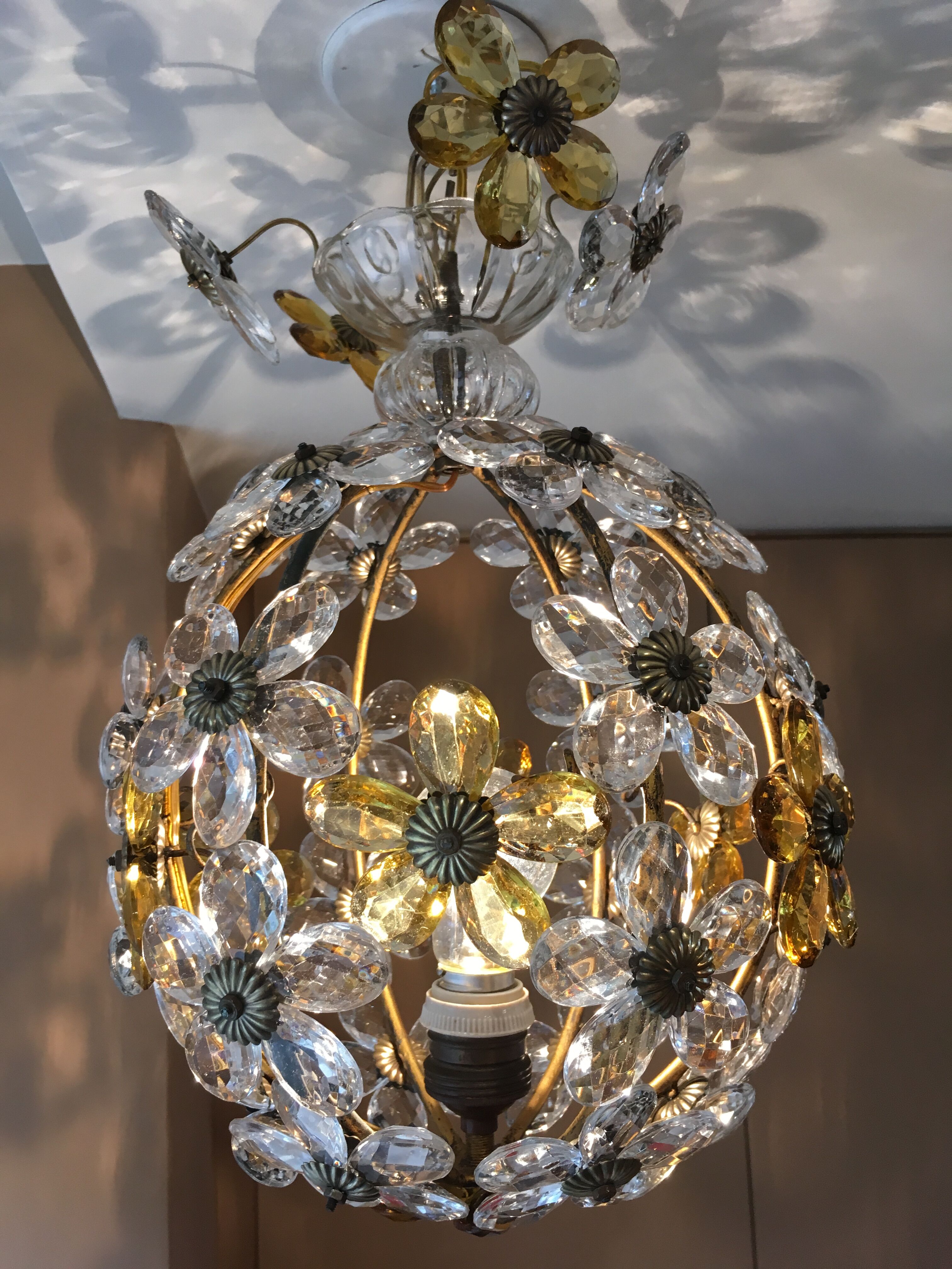 Lustre cage fleurs en verre