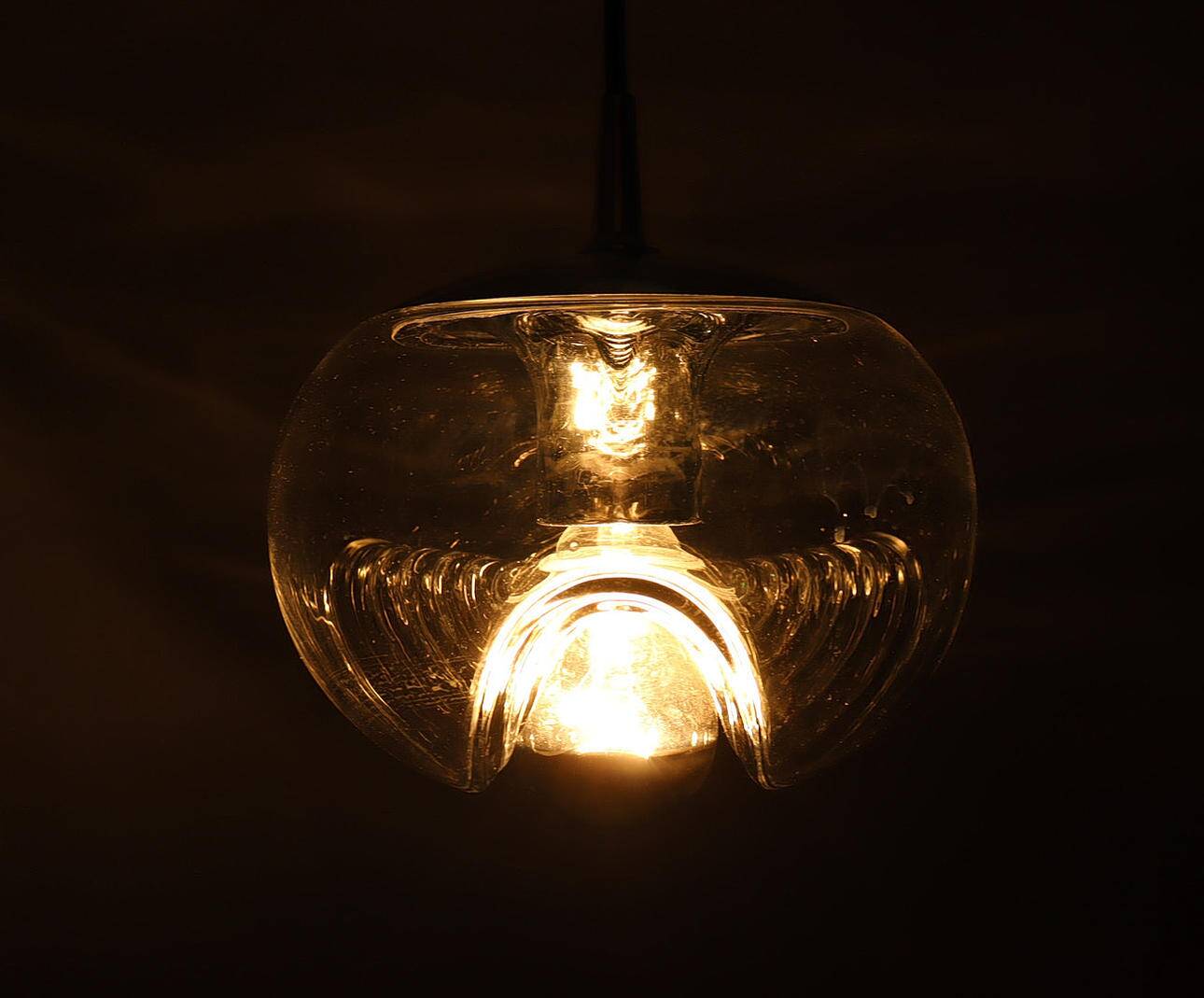 Koch & Lowy. Ensemble de 2 lampes de plafond de Peil et Putzler, modèle : 'Futura', Allemagne, années 1970.