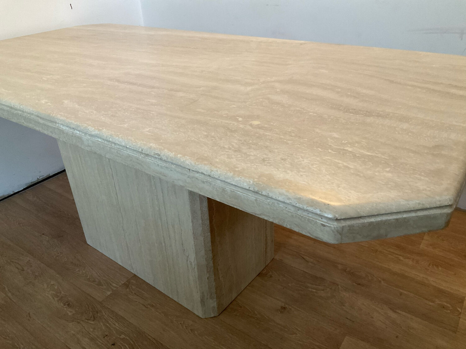 Travertine dining table 6/8 people