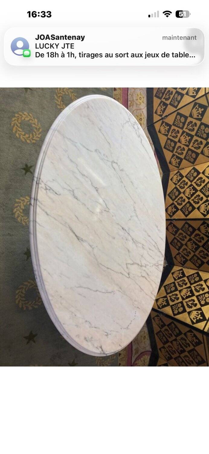 Oval coffee table in Carrara marble – Italian design from the 1970s