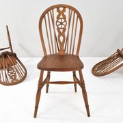 Windsor Antique Early 20th English Victorian Dining Room Chairs, Set of fou