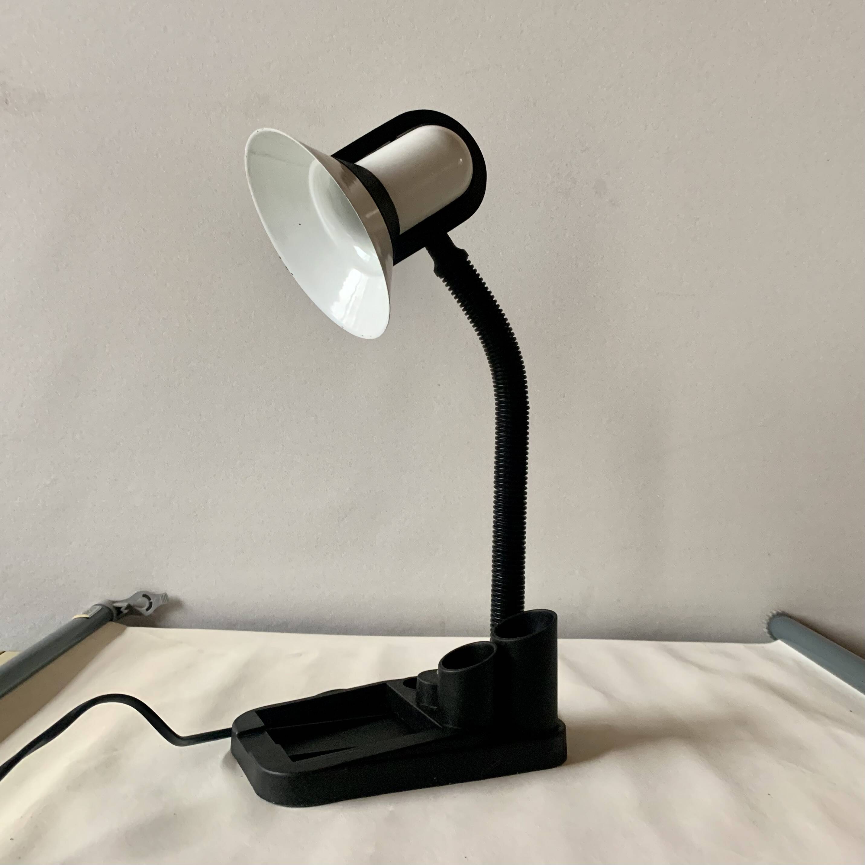 Fase vintage black and white desk lamp