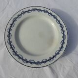 Plat sur piédouche en porcelaine opaque  de Gien modèle Austerlitz Terre de fer diam 23 cm