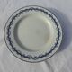 Plat sur piédouche en porcelaine opaque  de Gien modèle Austerlitz Terre de fer diam 23 cm