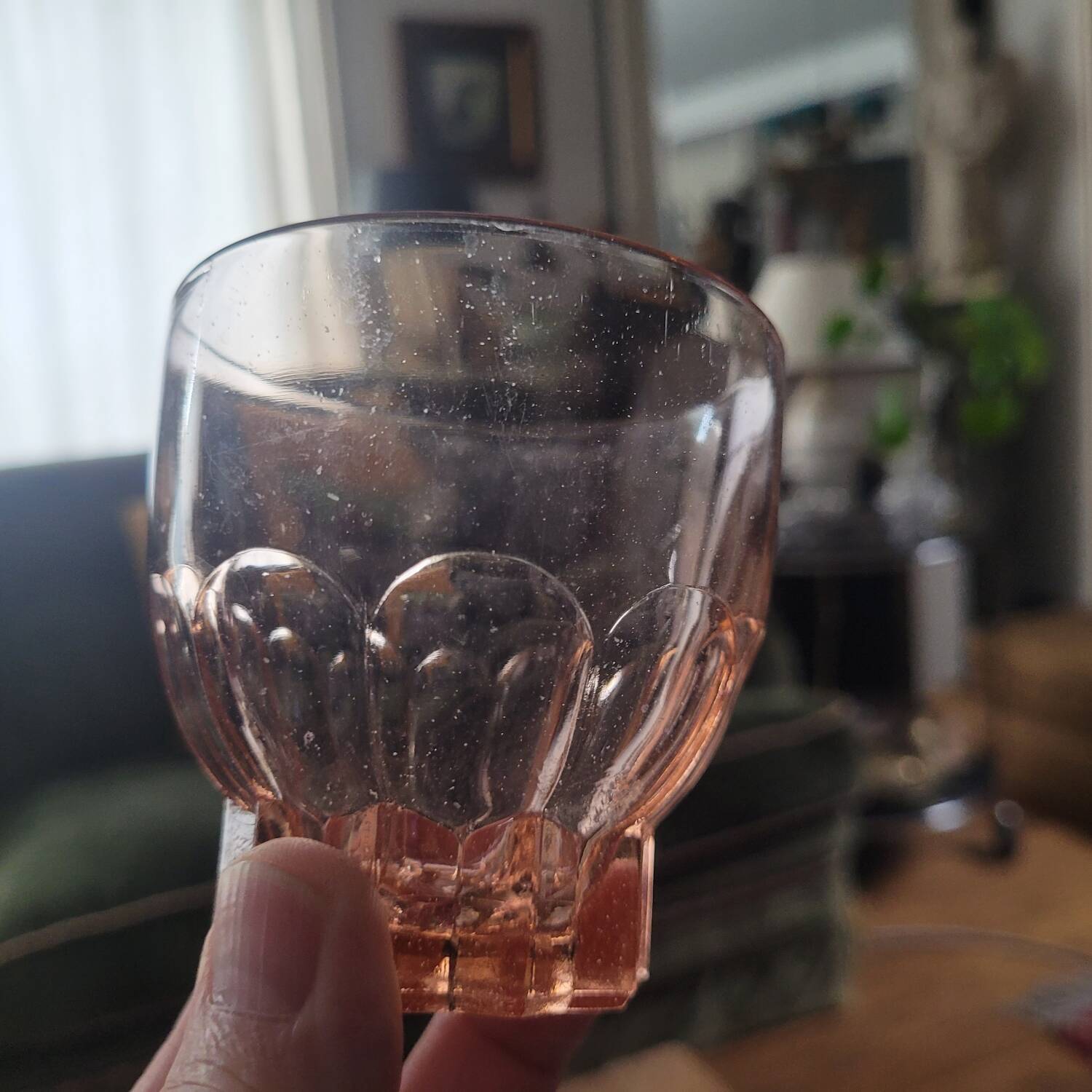 6 late Art Deco rosé glasses – molded star base