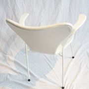 Chair Mod. 3207 Arne Jacobsen white leather