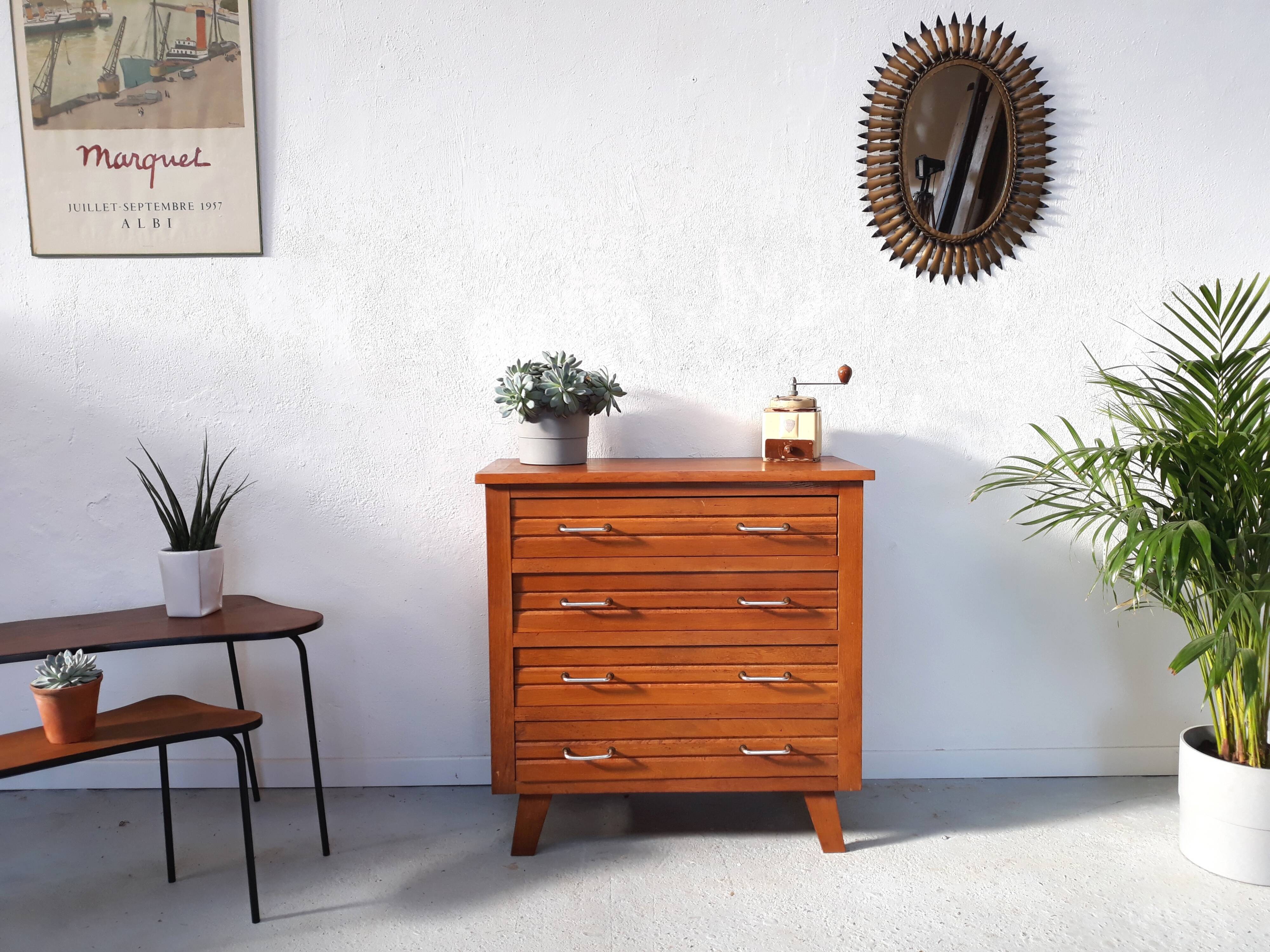 Chest of drawers vintage compass feet