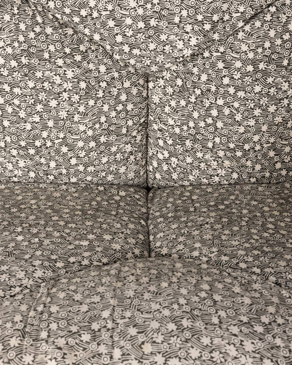 Vintage 1970s "Davis" sofa, designed by Vico Magistretti for De Padova