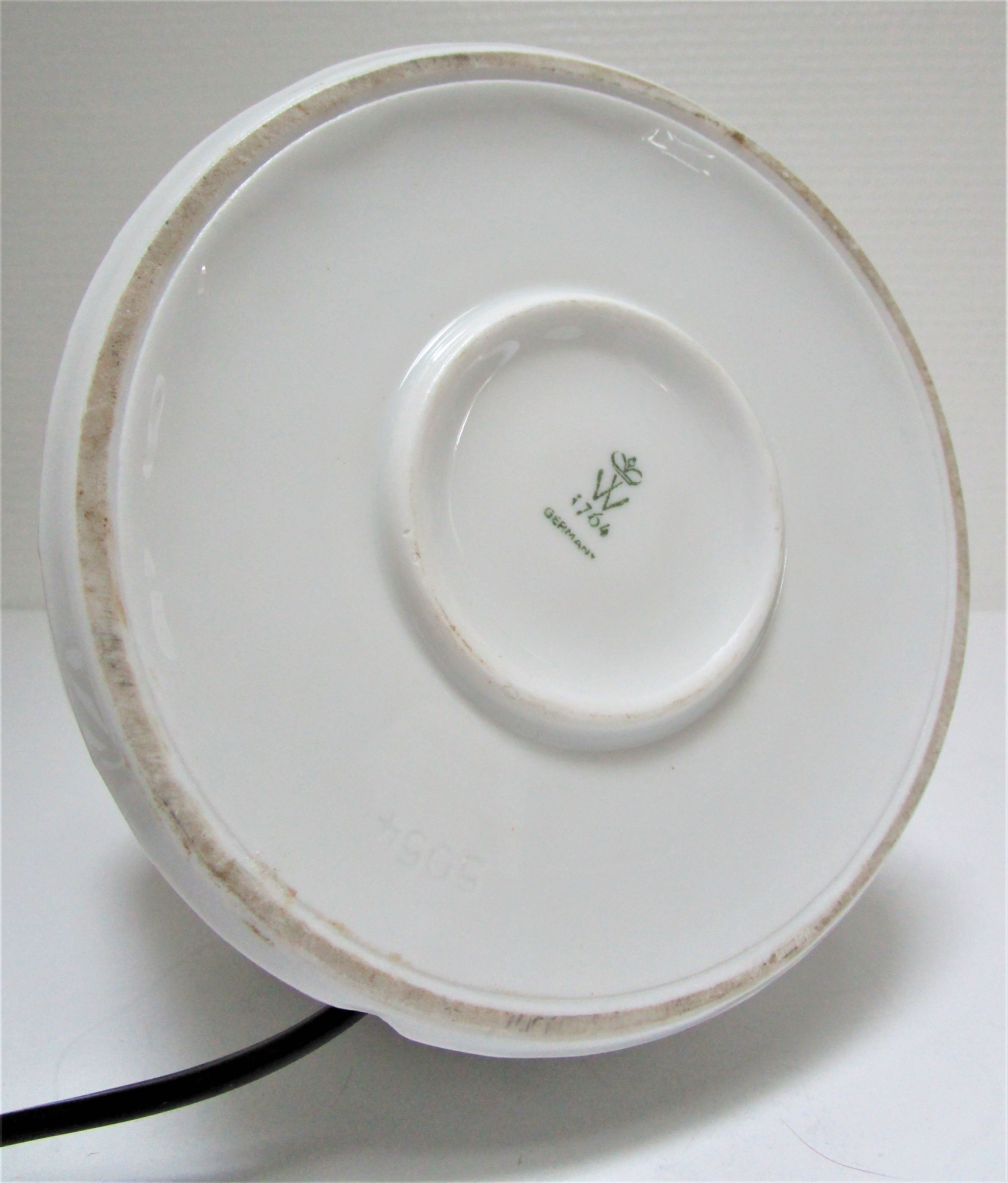 White porcelain lamp foot design geometric decoration 70s