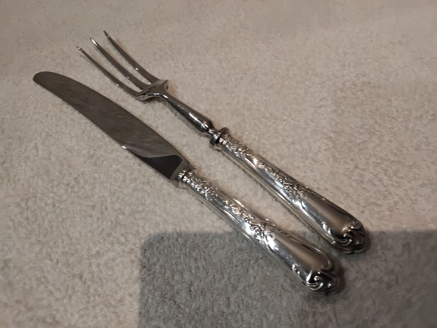 Carving service for 2 pieces, silver-plated metal, Ercuis silversmith, Louis XV style, 29