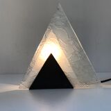 Lampe en métal et verre triangulaire design années 60