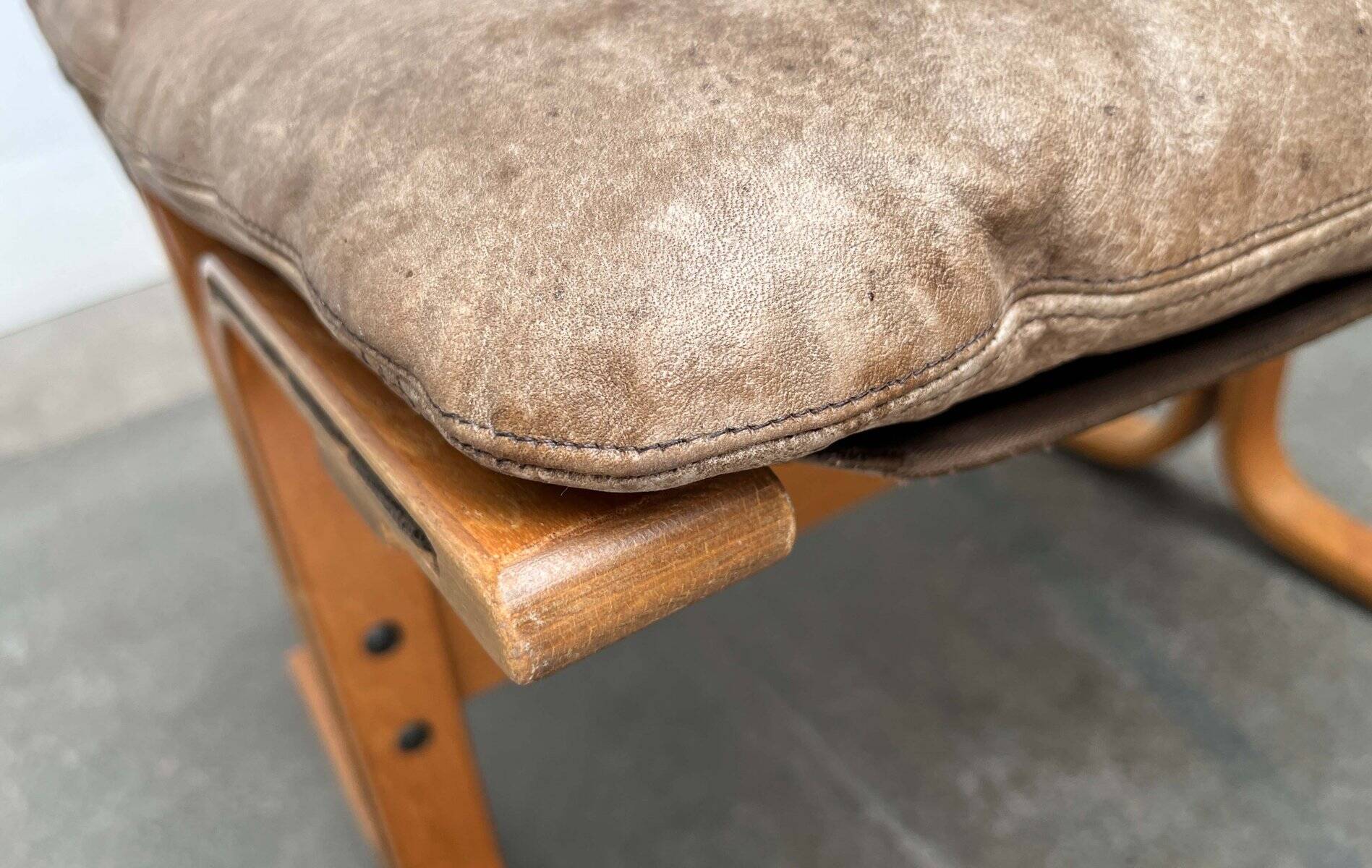 Modern Mid-Century Norwegian Siesta Pouf in Leather by Ingmar Relling for Westnofa, 1960s