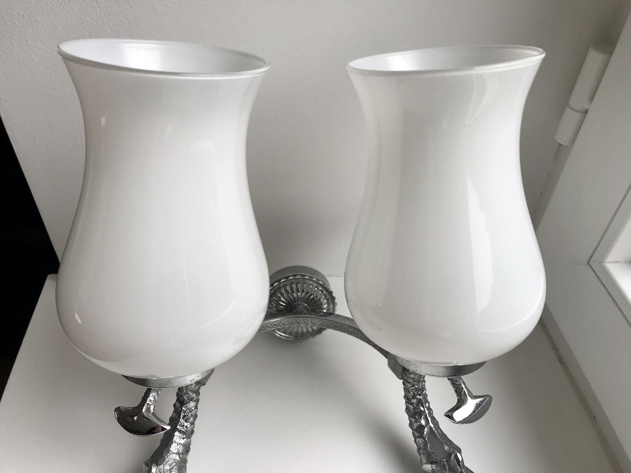 Duo of wall lamps in chrome metal and Opalines Japanese 50s