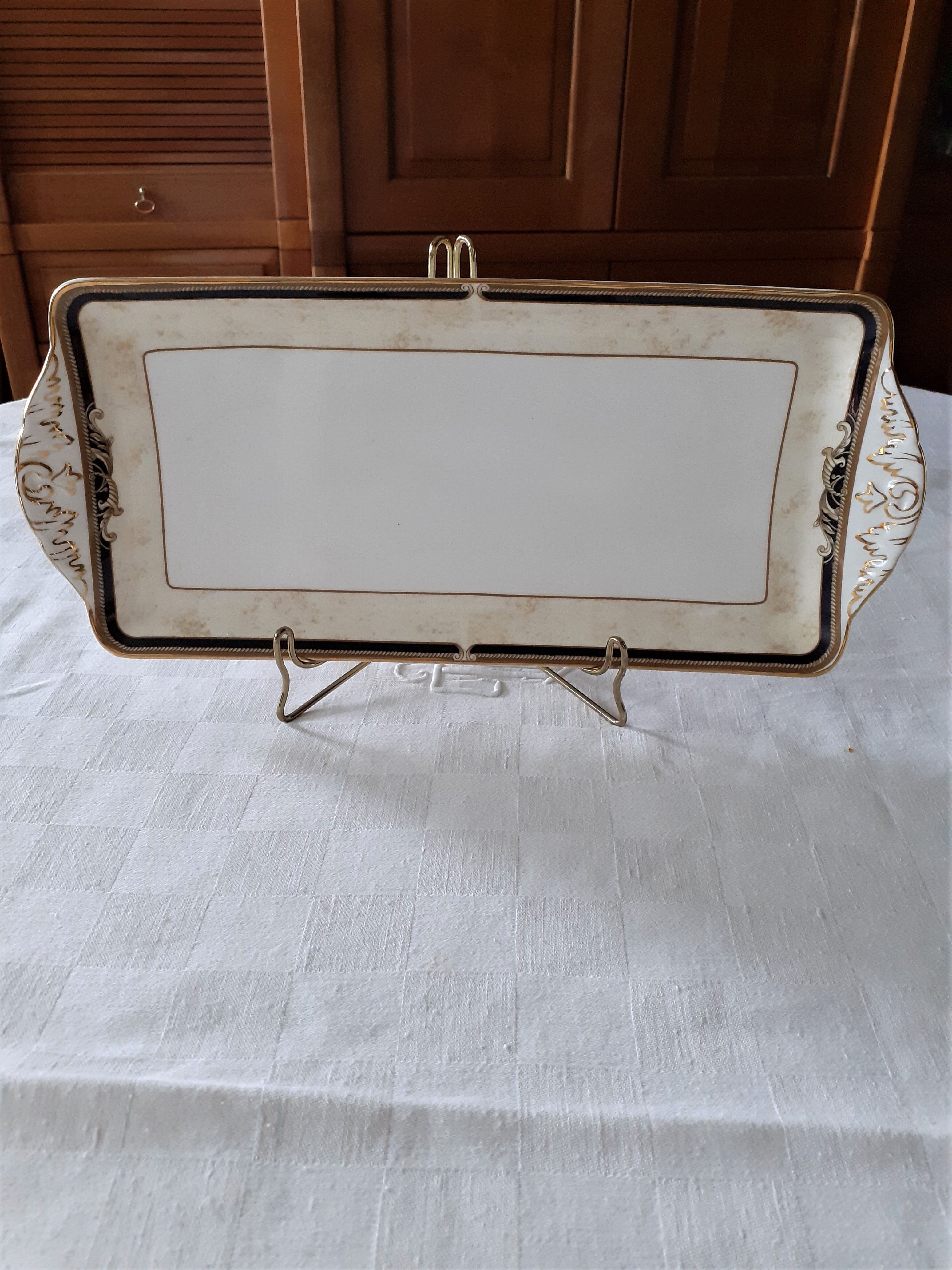 Table service Wedgwood fine porcelain model cornucopia