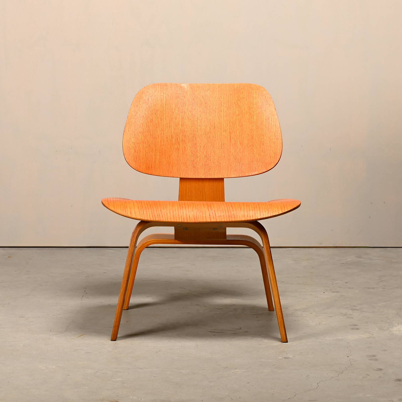 Charles & Ray Eames Early LCW Ash Lounge Chair for Herman Miller, 1951