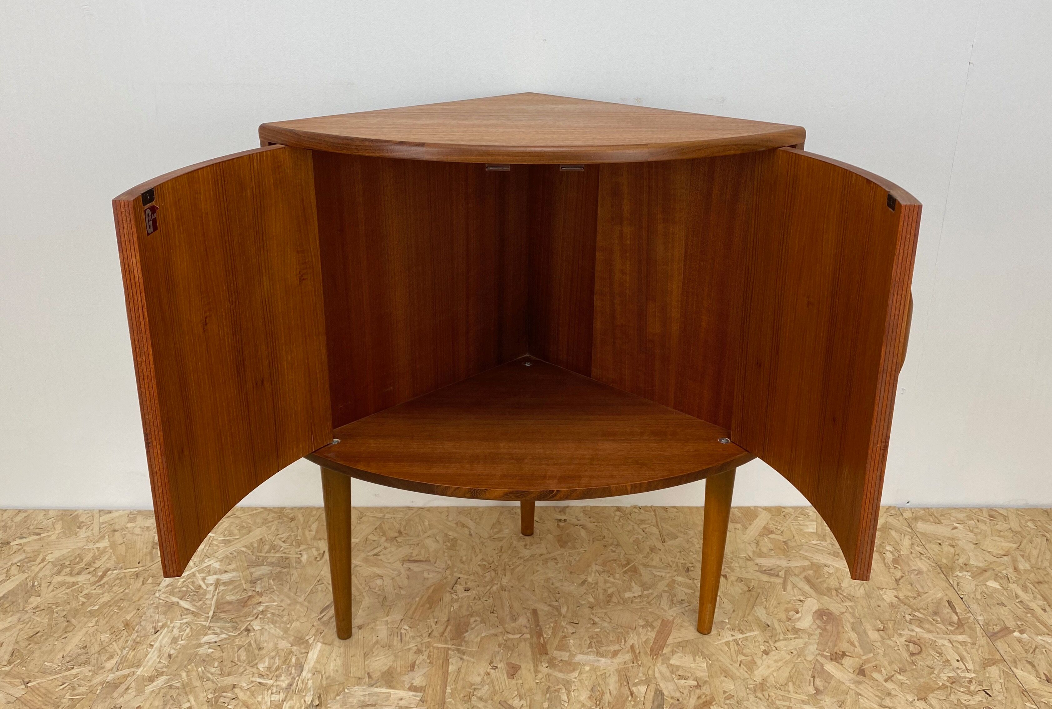 Corner sideboard by par V.b Wilkins for Gplan