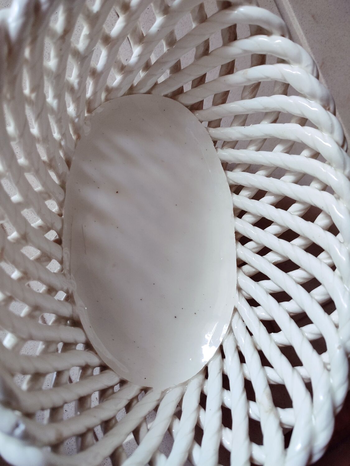 Braided earthenware cup