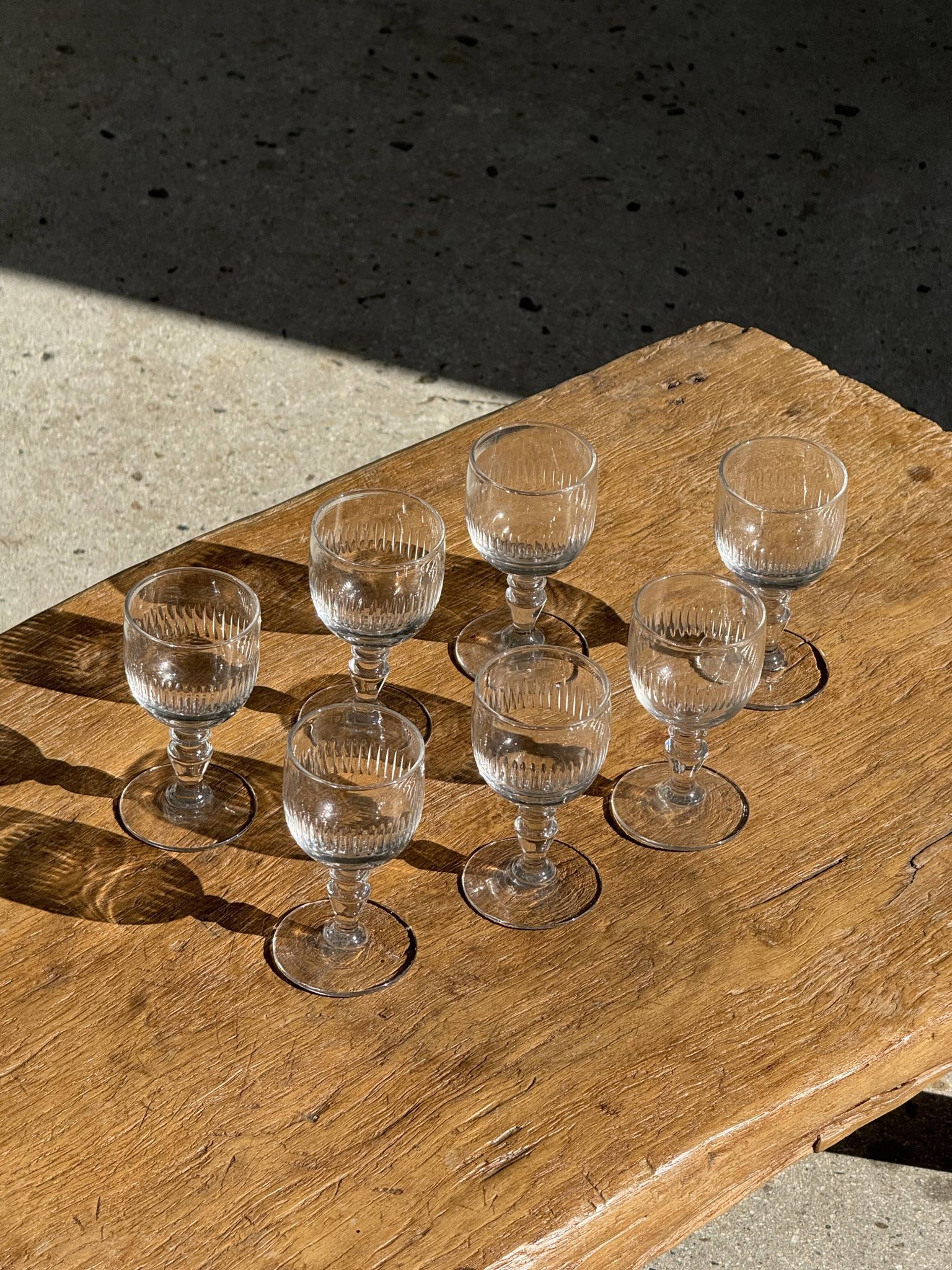 Set of 5 mini liqueur glasses on a stem H10 D8