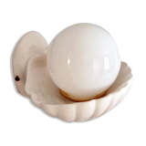 Shell wall lamp