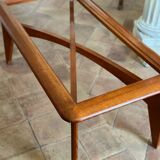 Table basse en bois et verre