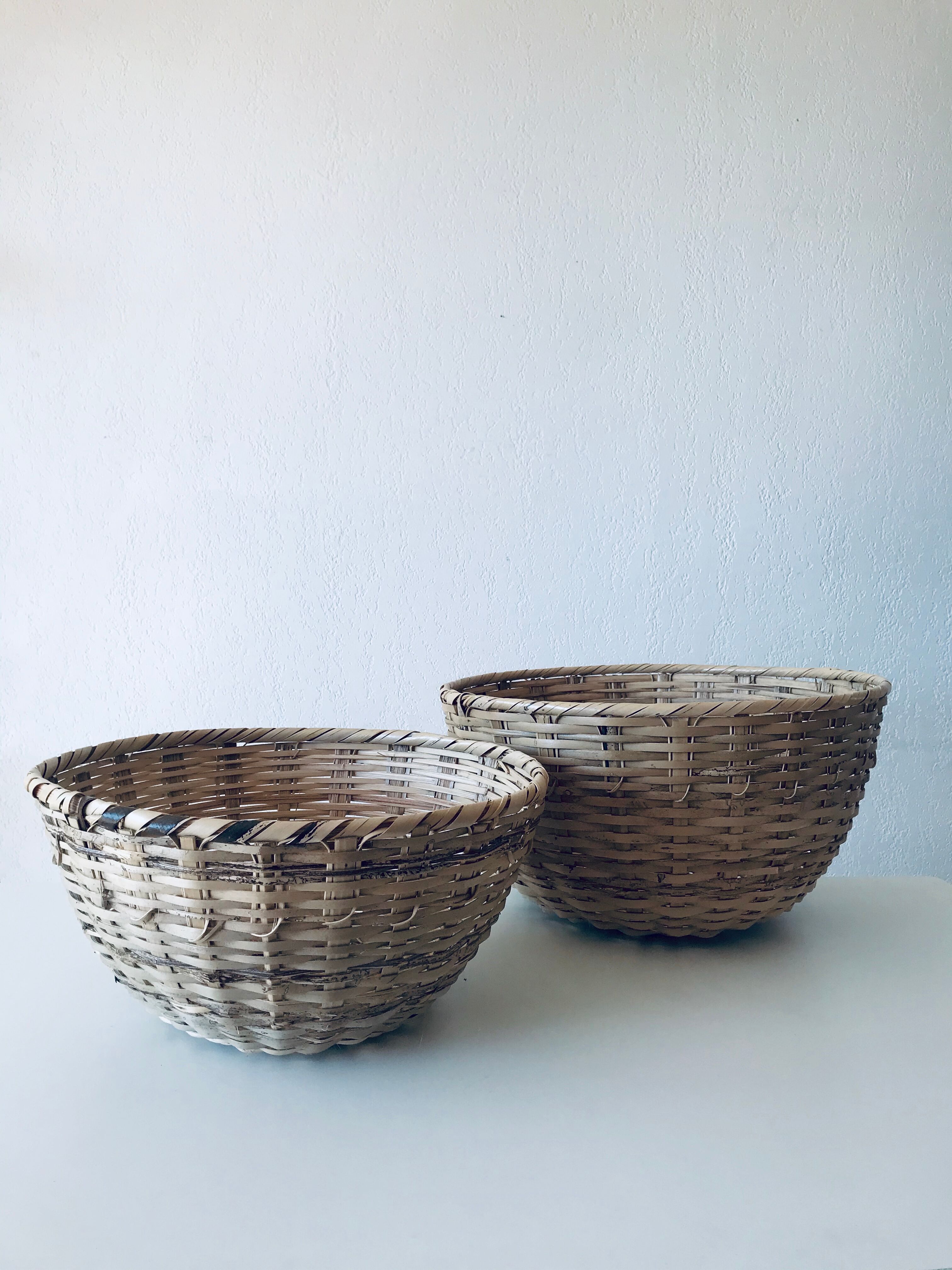 Lot of two bohemian breads