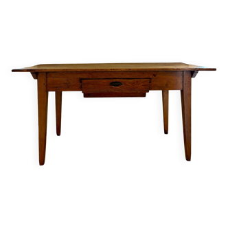 Old farmhouse table in solid oak with a drawer.