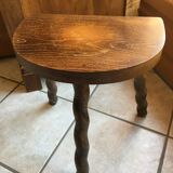 Tripod farm stool
