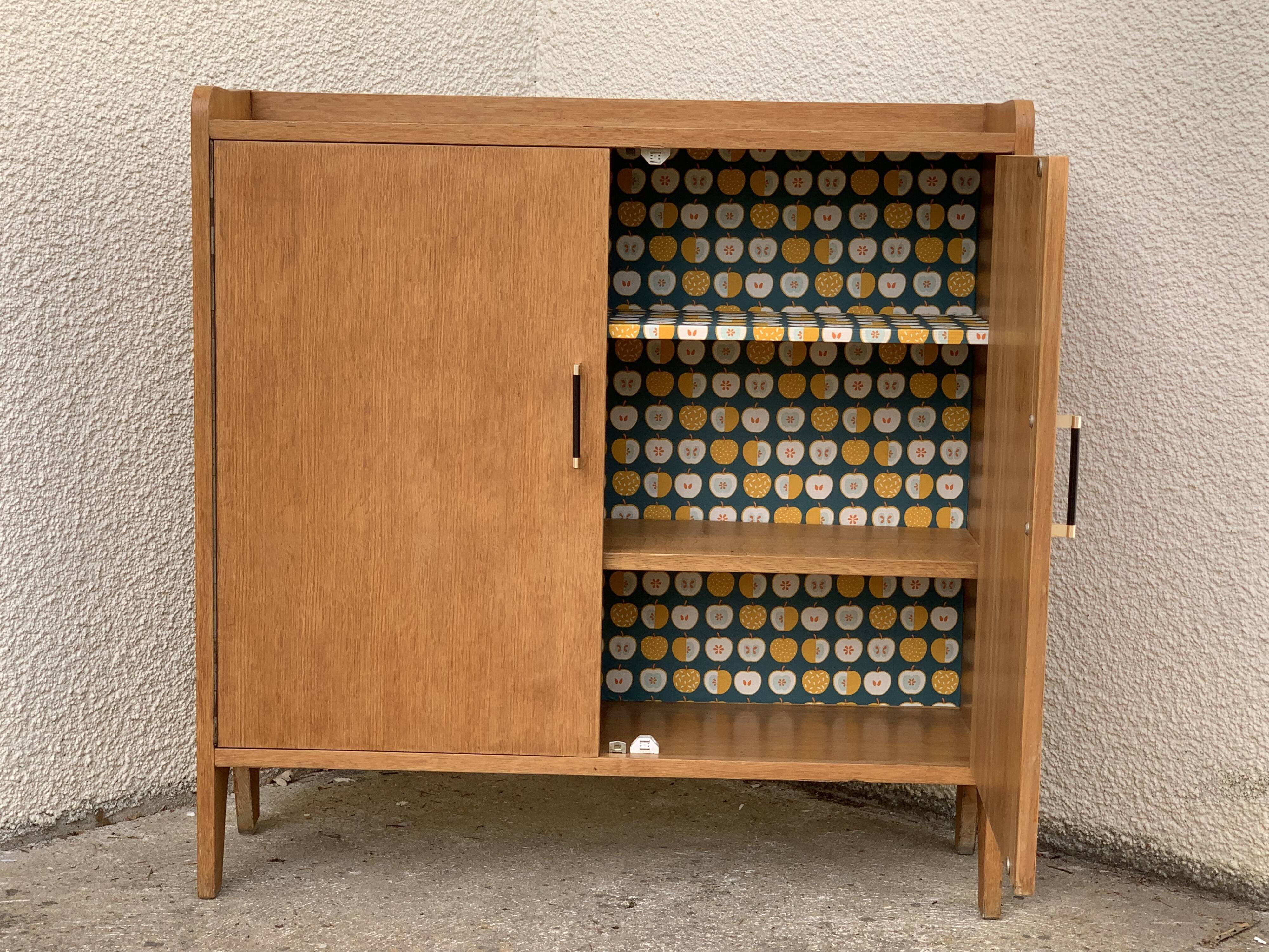Vintage bookcase feet aileron 1950