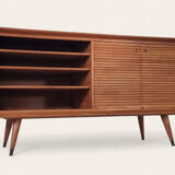 Buffet du milieu du siècle