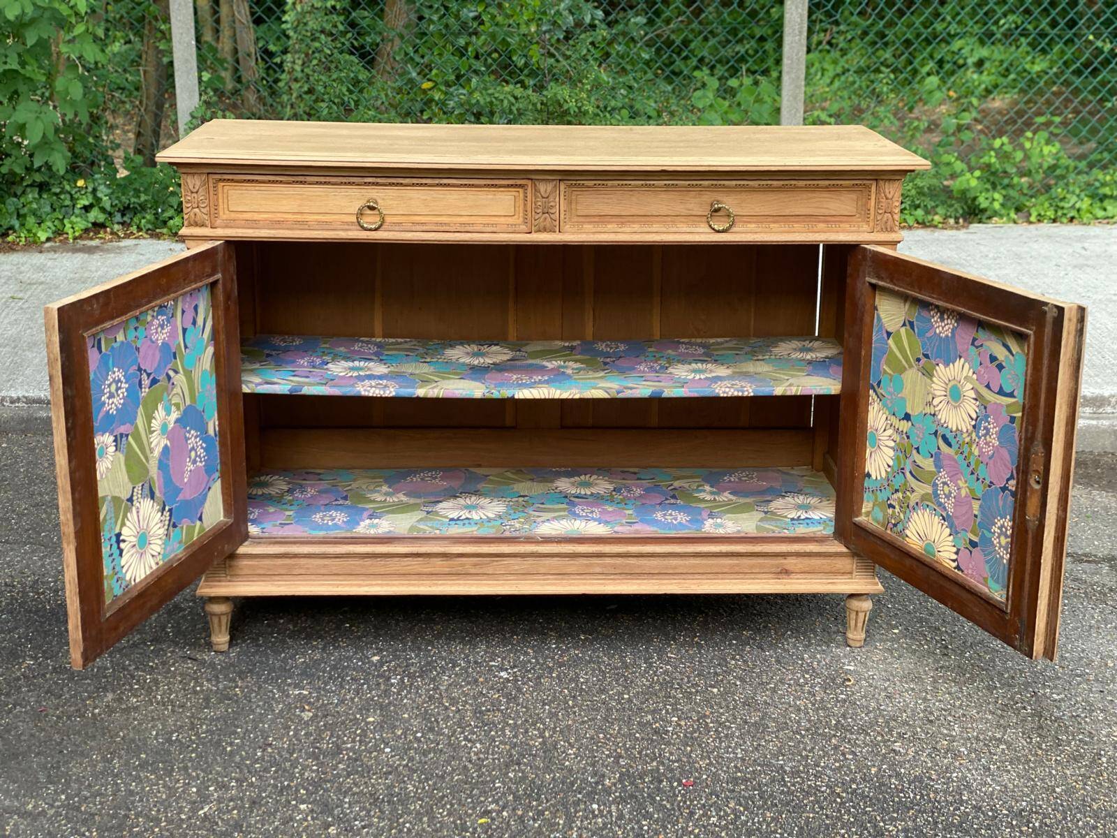 Louis XVI buffet renovated in solid oak from the 19th century, 140cm.