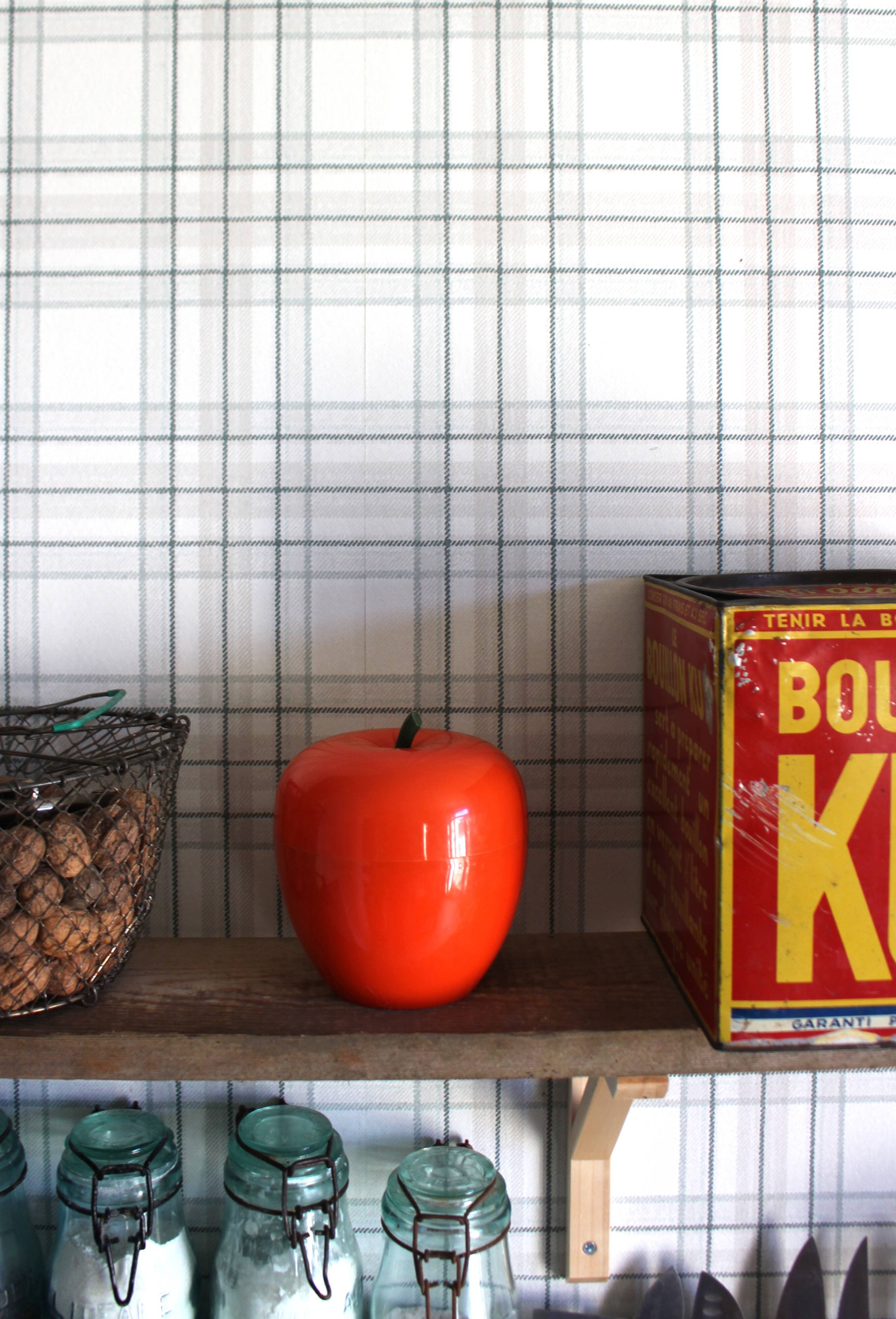 Vintage seventies plastic apple ice bucket