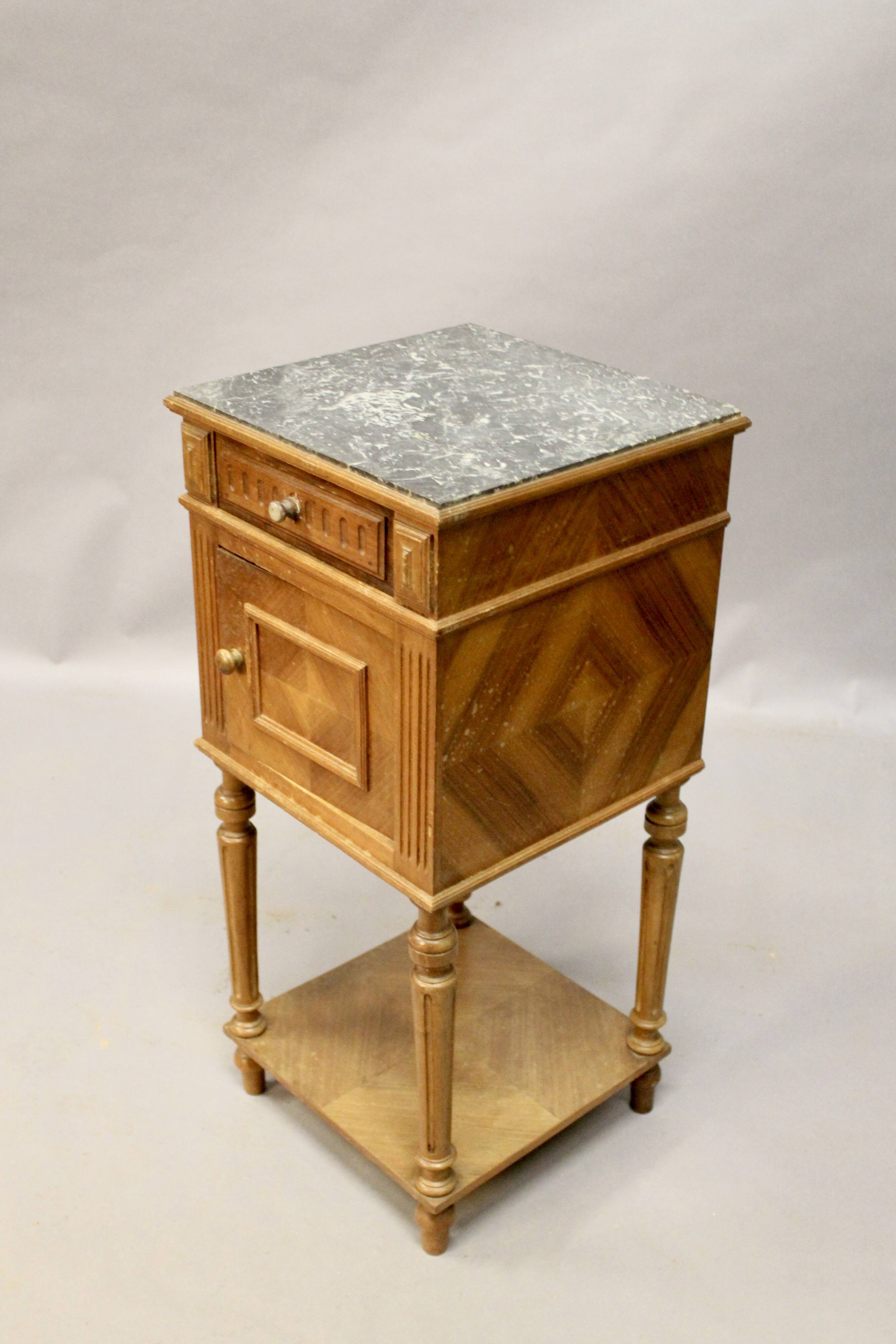 Antique bedside table in marble and wood, 1 drawer.