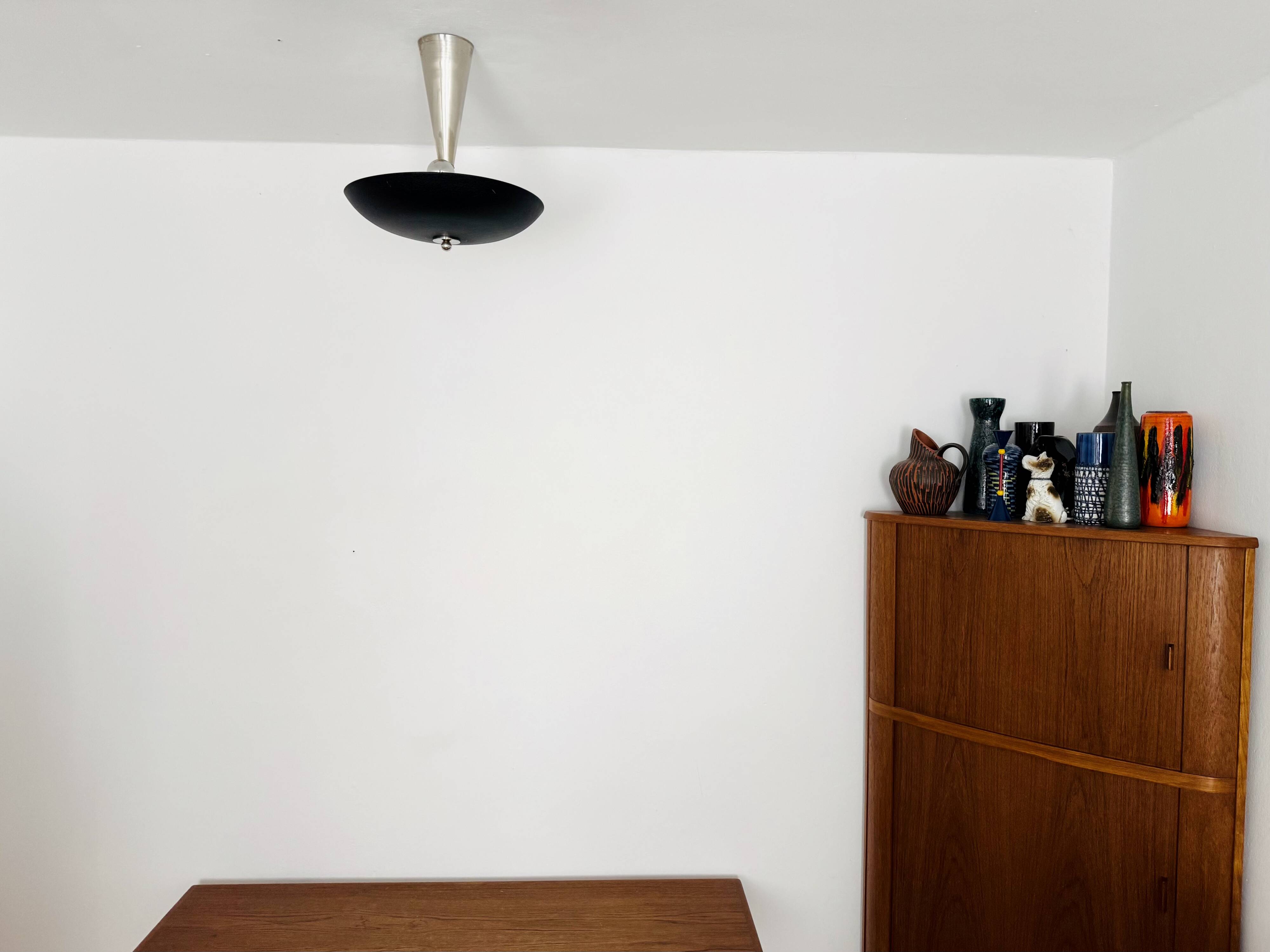 Italian Flush Uplight