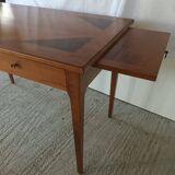 Bureau style Louis XVI en bois exotique