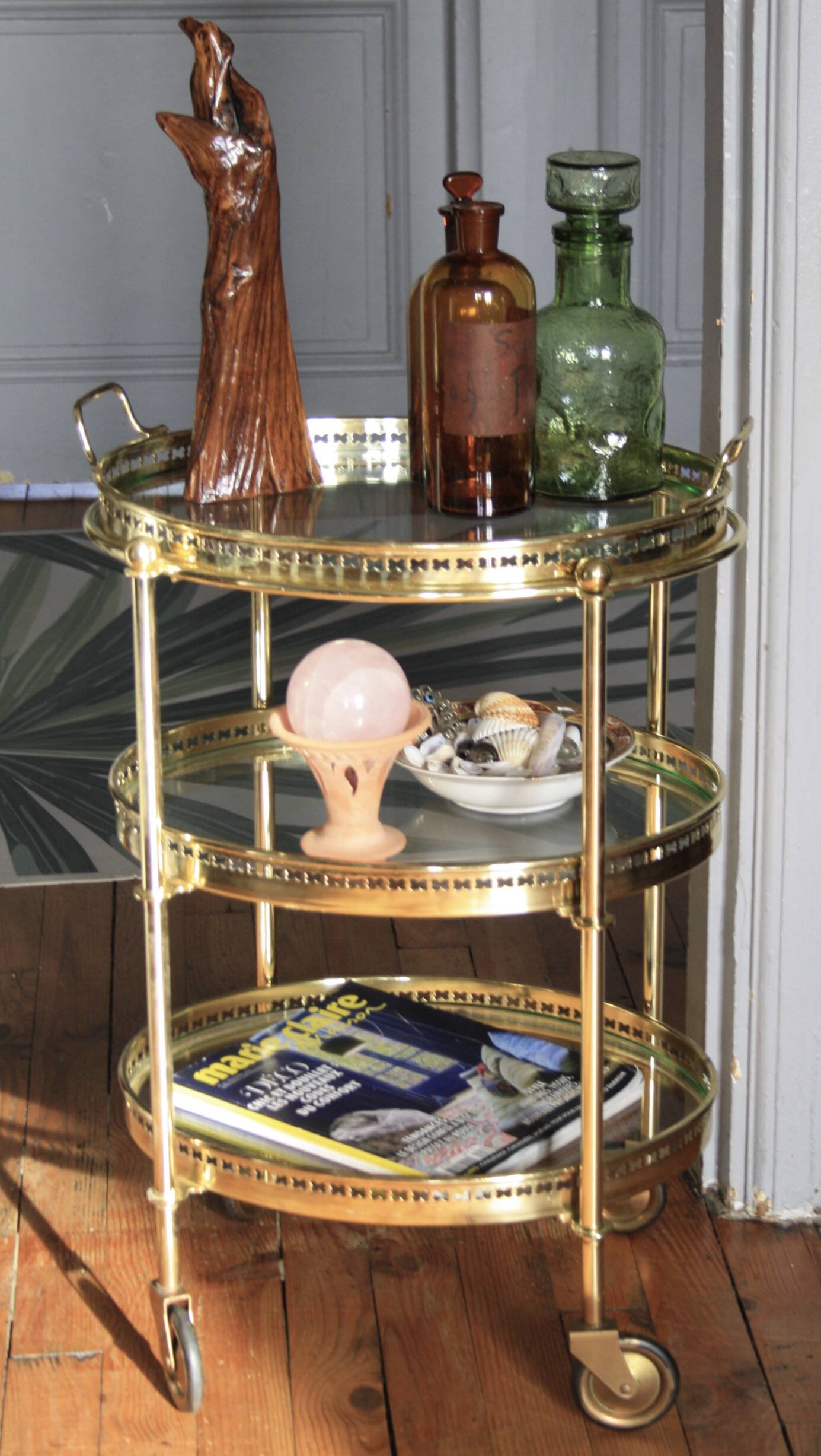 Desserte métal doré et verre