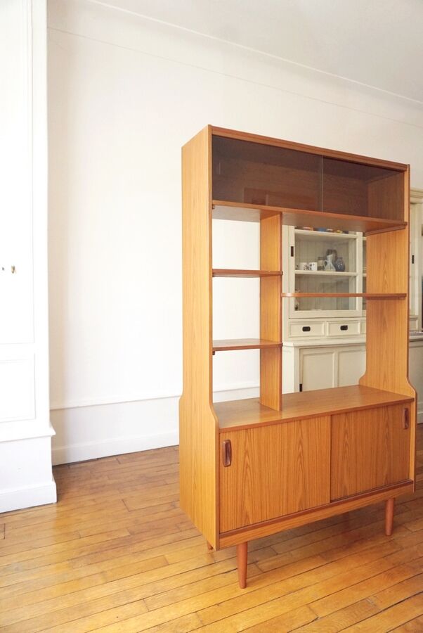 Library showcase vintage English mark Schreiber