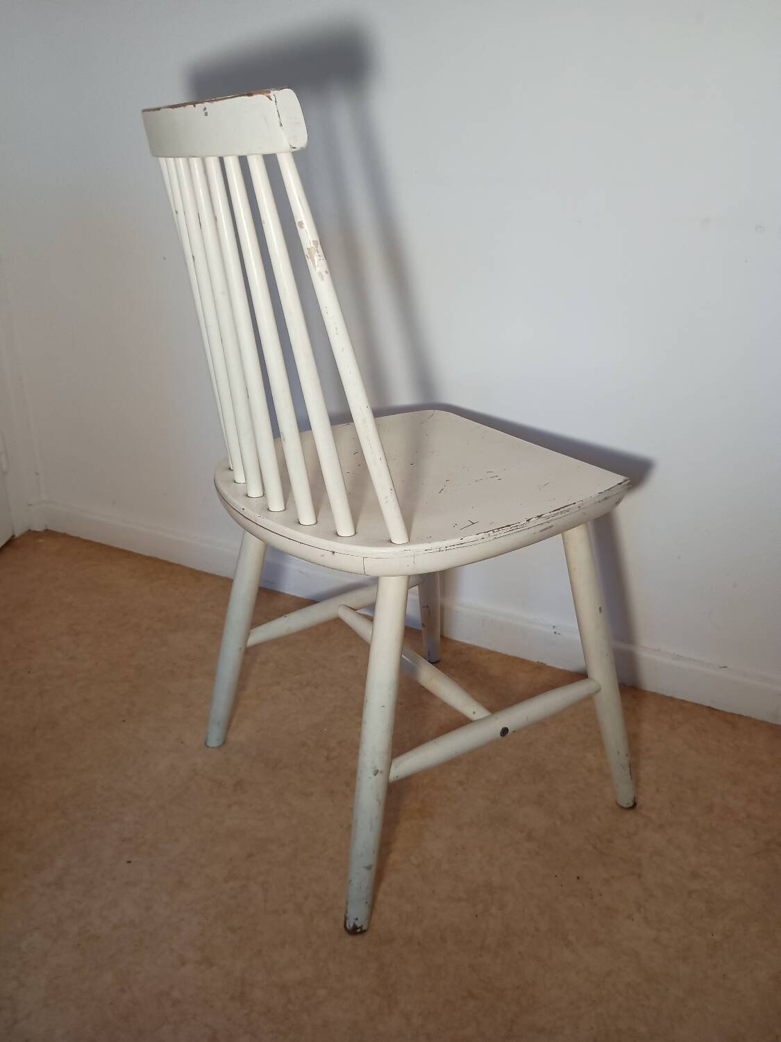 Scandinavian chair