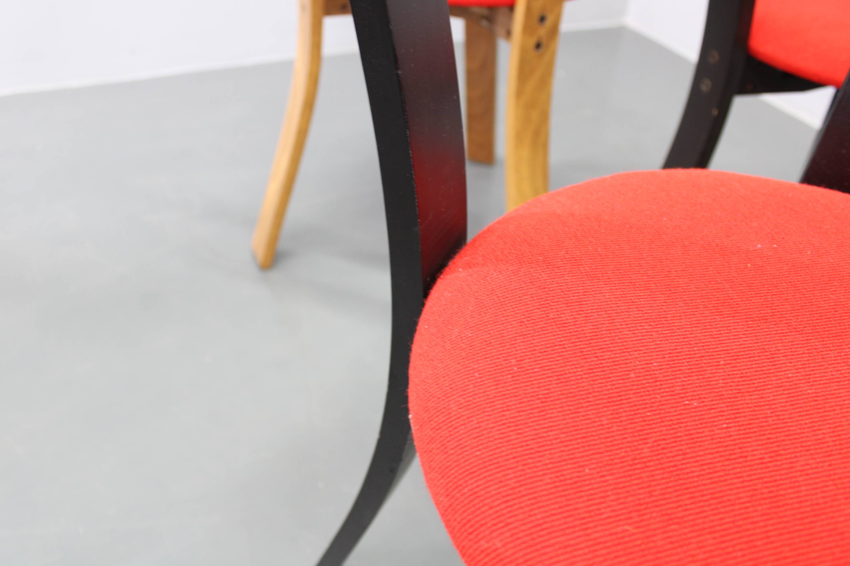 4 chaises en bois, années 1970