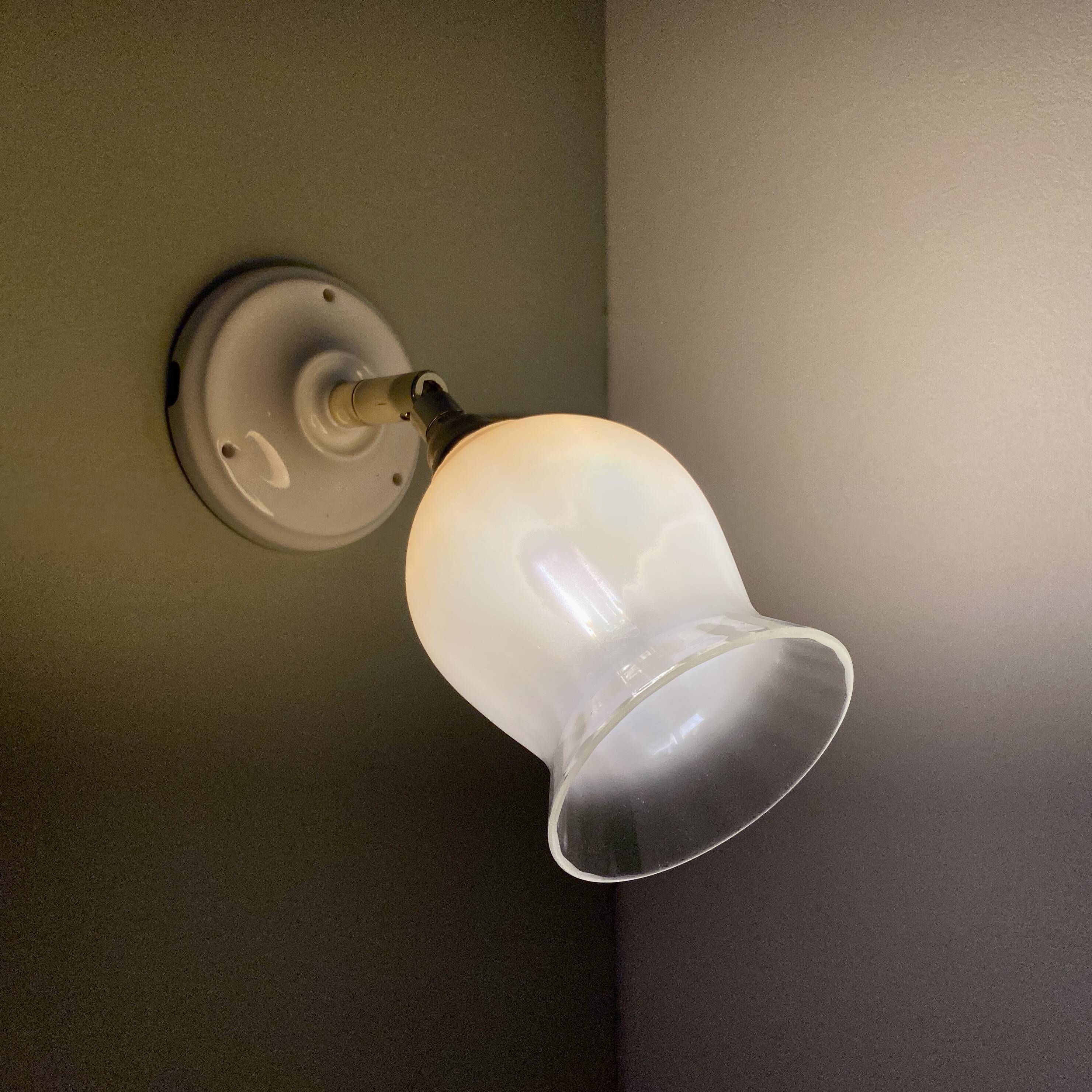 Vintage tulip wall lamp in pink and white glass