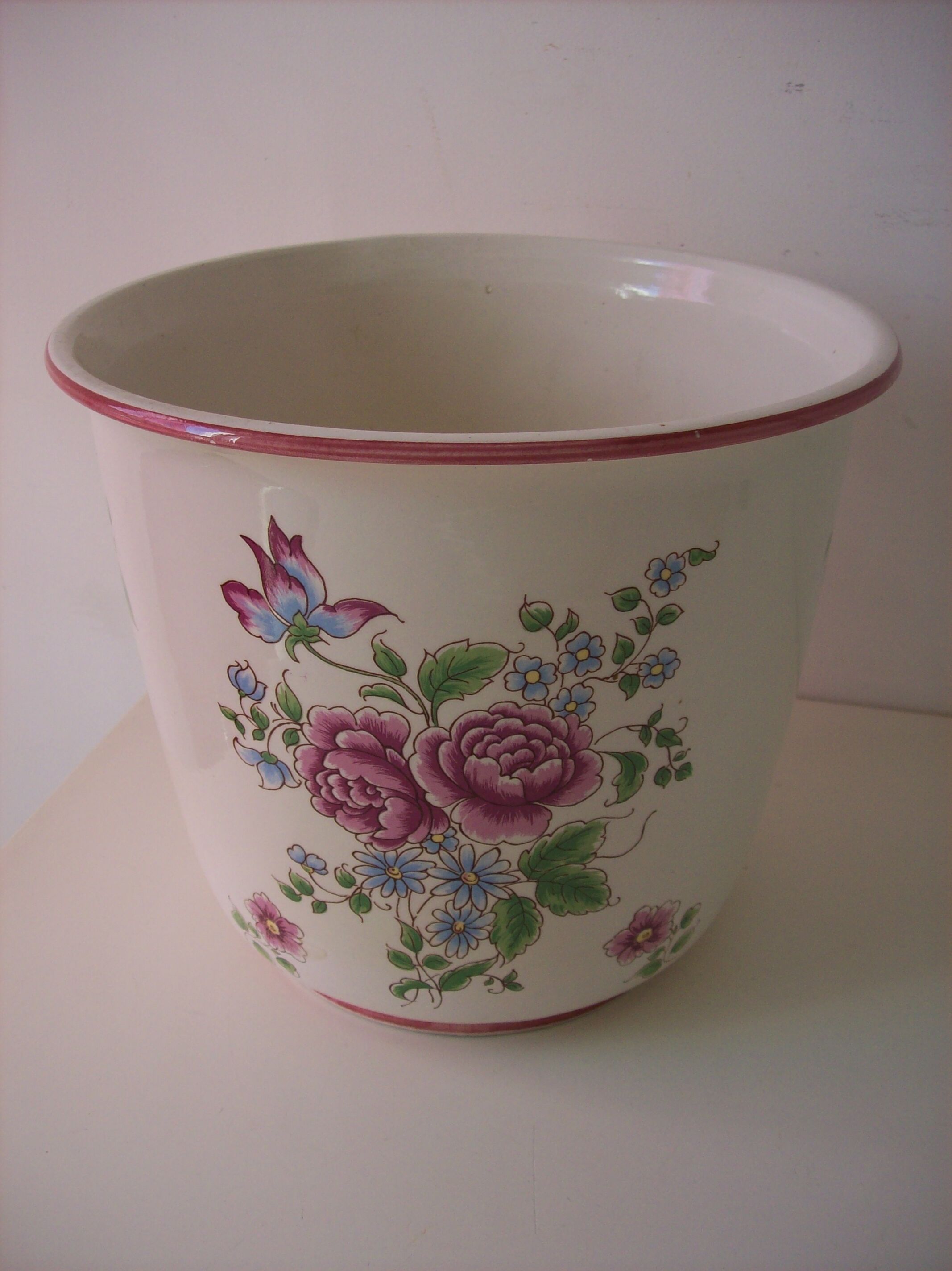 Cahce ceramic pot