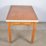 Table Mado