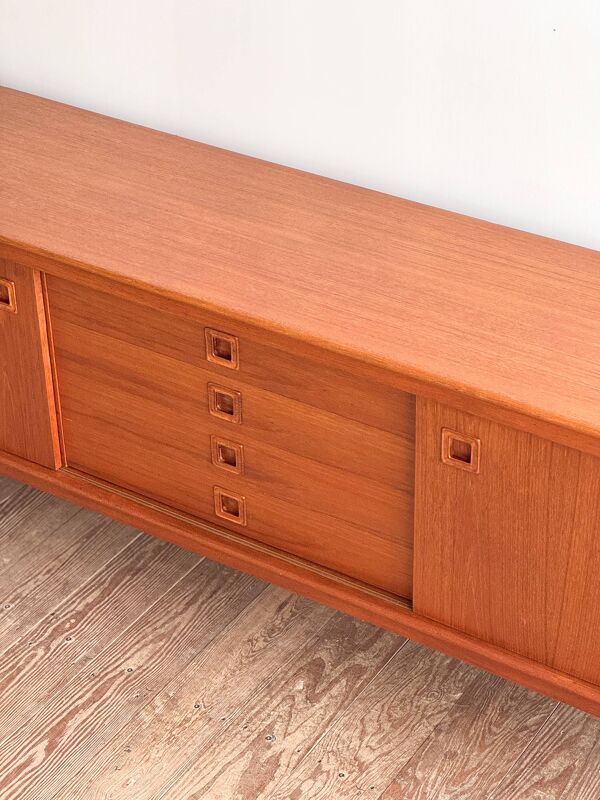 Enfilade danoise vintage en teck par HW Klein pour Bramin, années 60