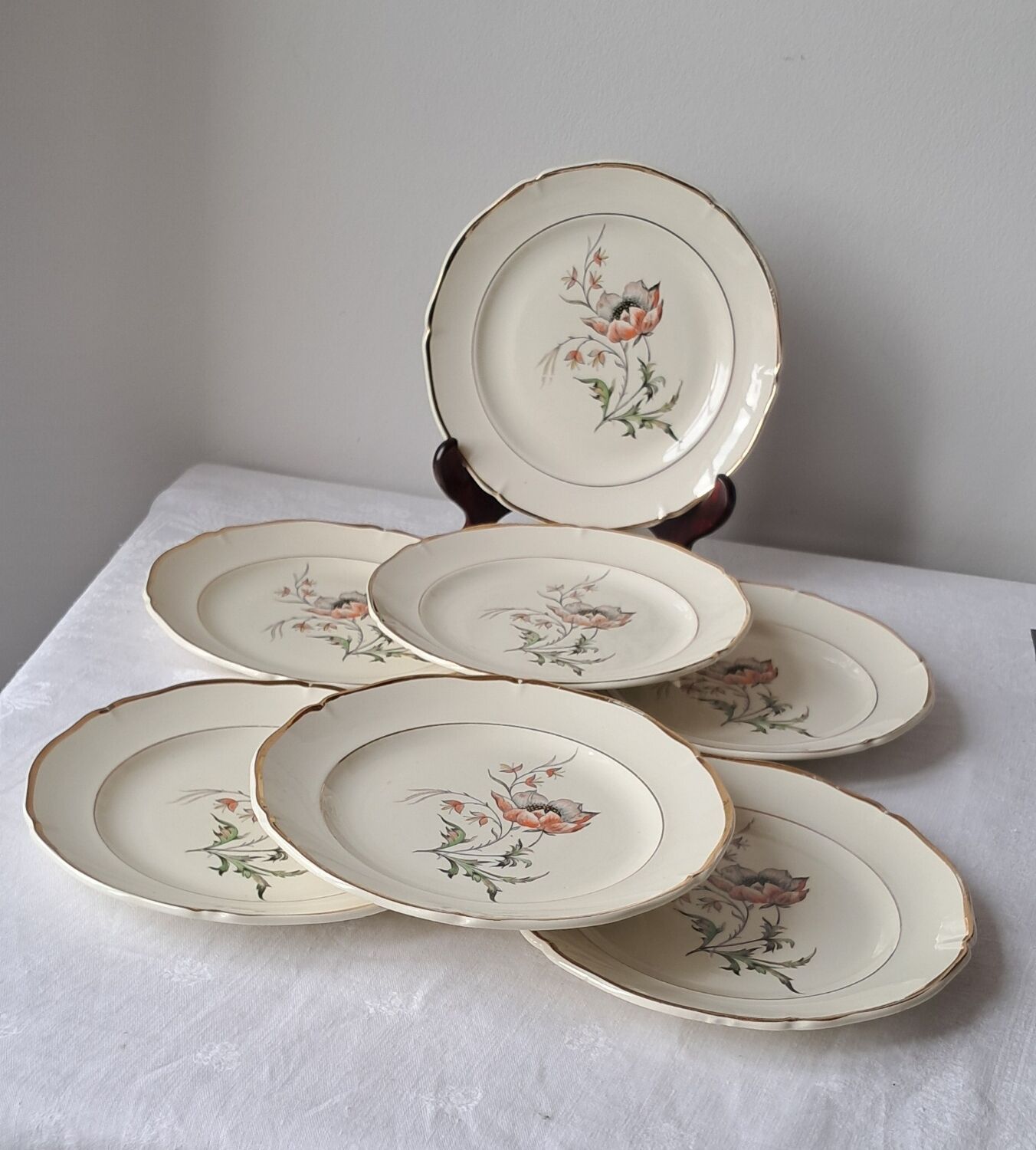 Assiettes à dessert modèle Saverne de St Amand. Années 50-60