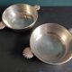 Lot de deux assiettes de service en métal argenté français, par Felix Frères orfèvrerie