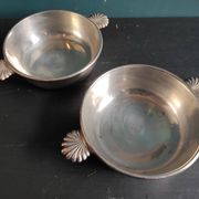 Set of two French silver plated serving plates, by Felix Frères orfèvrerie