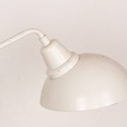 Lampe de bureau inclinable en métal blanc 1960.