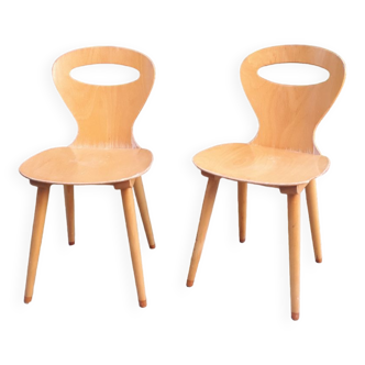 Paire de chaises Fourmi par Baumann