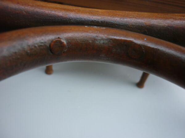 Paire de chaises bistrot bois courbé anciennes